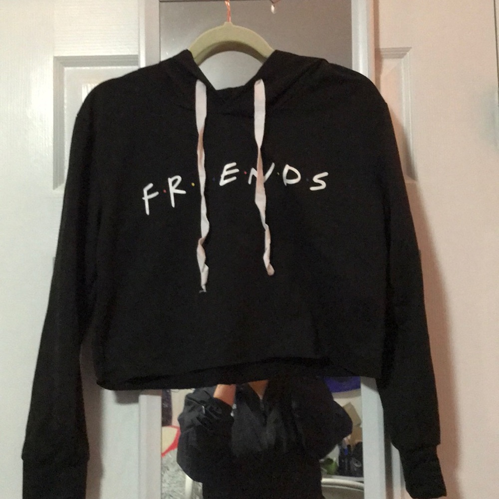 Cropped Friends hoodie never worn